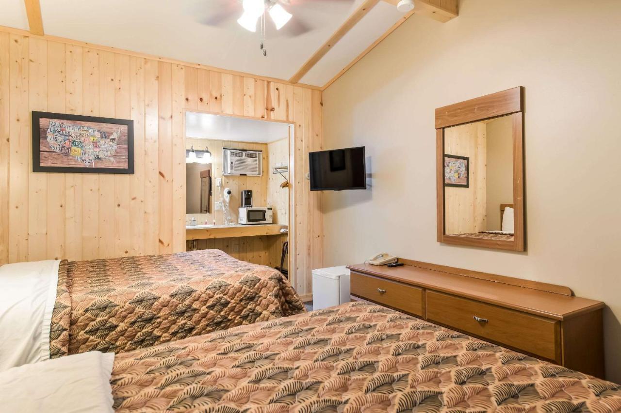 Econo Lodge 라이스 레이크 외부 사진